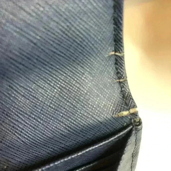 Michael Kors navy wallet - Picture 5 of 9